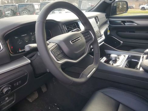 New 2026 Jeep Grand Wagoneer Limited AWD/4WD image 17