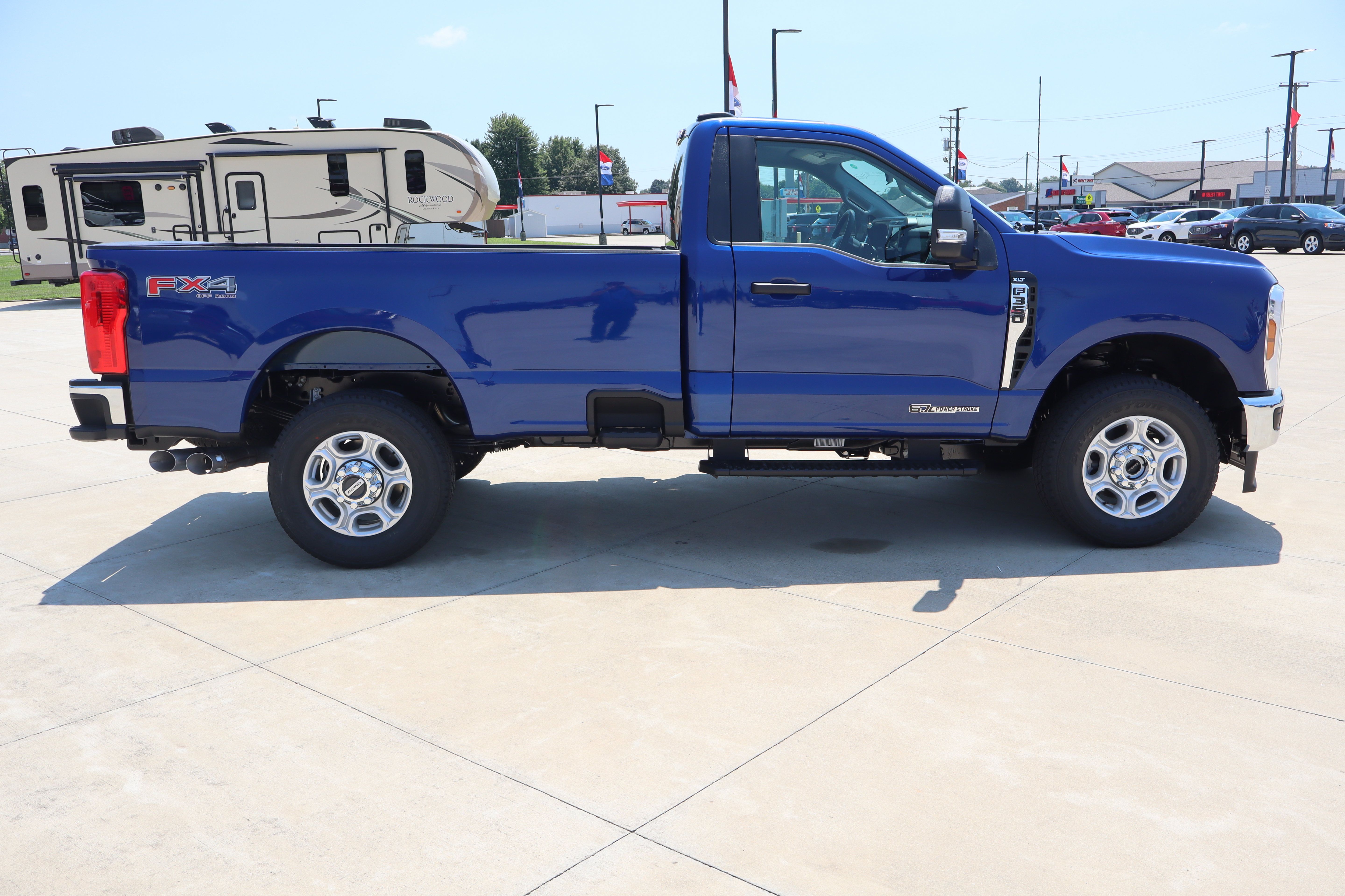 New 2026 Ford F350 XLT w/ FX4 Off-Road Package AWD/4WD image 4