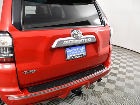 Used 2018 Toyota 4Runner Limited w/ Convenience Package AWD/4WD image 15