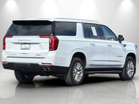 Used 2025 GMC Yukon XL Denali AWD/4WD image 2
