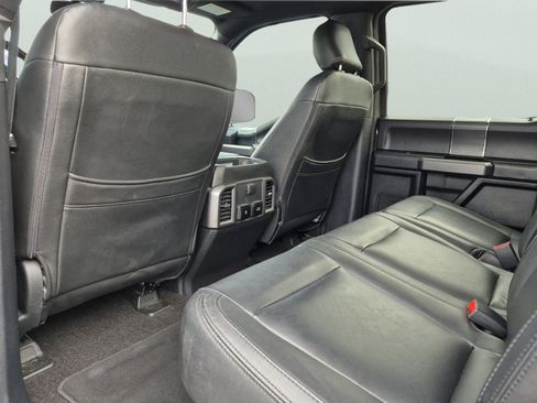 Used 2019 Ford F150 XLT w/ Equipment Group 302A Luxury AWD/4WD image 17
