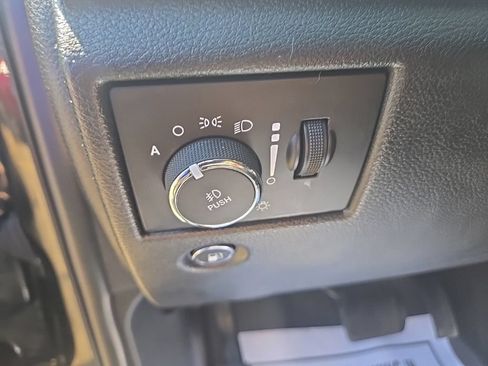 Used 2022 Jeep Grand Cherokee Limited AWD/4WD image 13