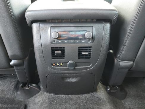 Used 2013 Chevrolet Avalanche LT image 27