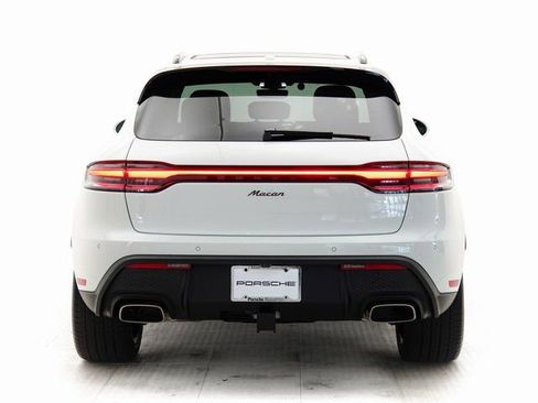 Certified 2025 Porsche Macan image 34