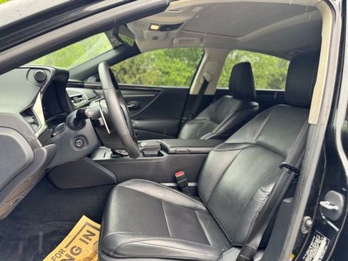 Used 2019 Lexus ES 350 w/ Premium Package FWD image 10