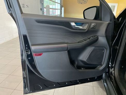 Used 2023 Ford Escape ST-Line Elite w/ Class II Trailer Tow Package image 10