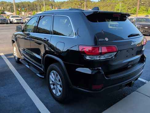 Used 2021 Jeep Grand Cherokee Laredo w/ Security & Convenience Group image 4