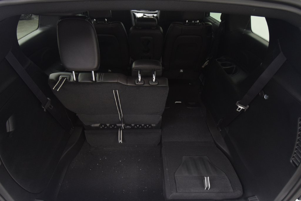 New 2027 Chrysler Pacifica Select FWD image 36