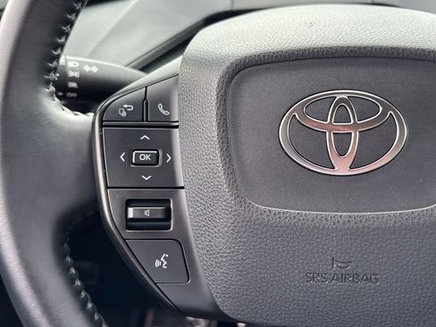 Used 2025 Toyota Prius LE AWD/4WD image 27