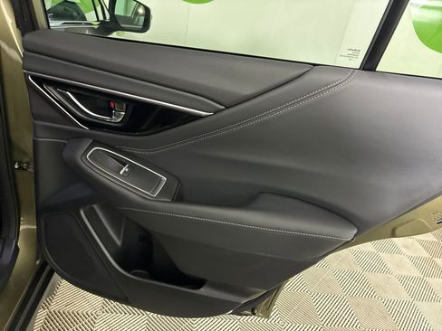 Used 2025 Subaru Outback Touring XT w/ Popular Package #2 image 36