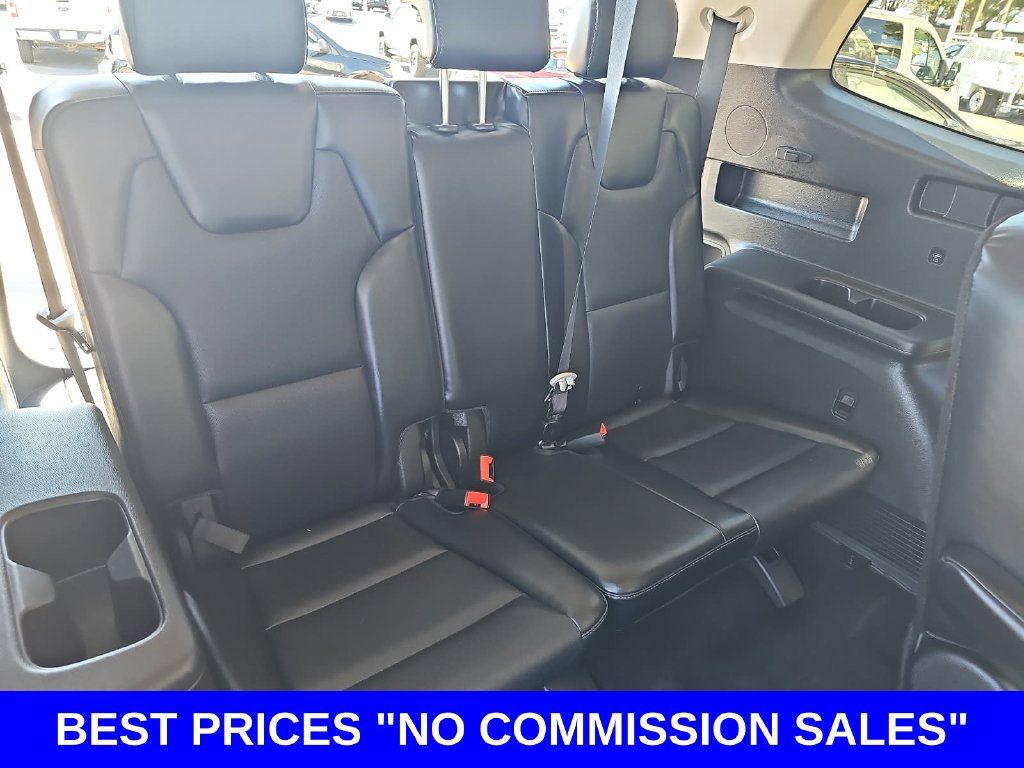 Used 2025 Kia Telluride S FWD image 12