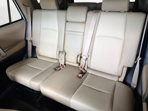 Used 2022 Toyota 4Runner SR5 Premium w/ Moonroof Package RWD image 7