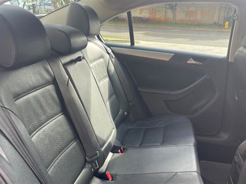 Used 2014 Volkswagen Jetta SE FWD image 13