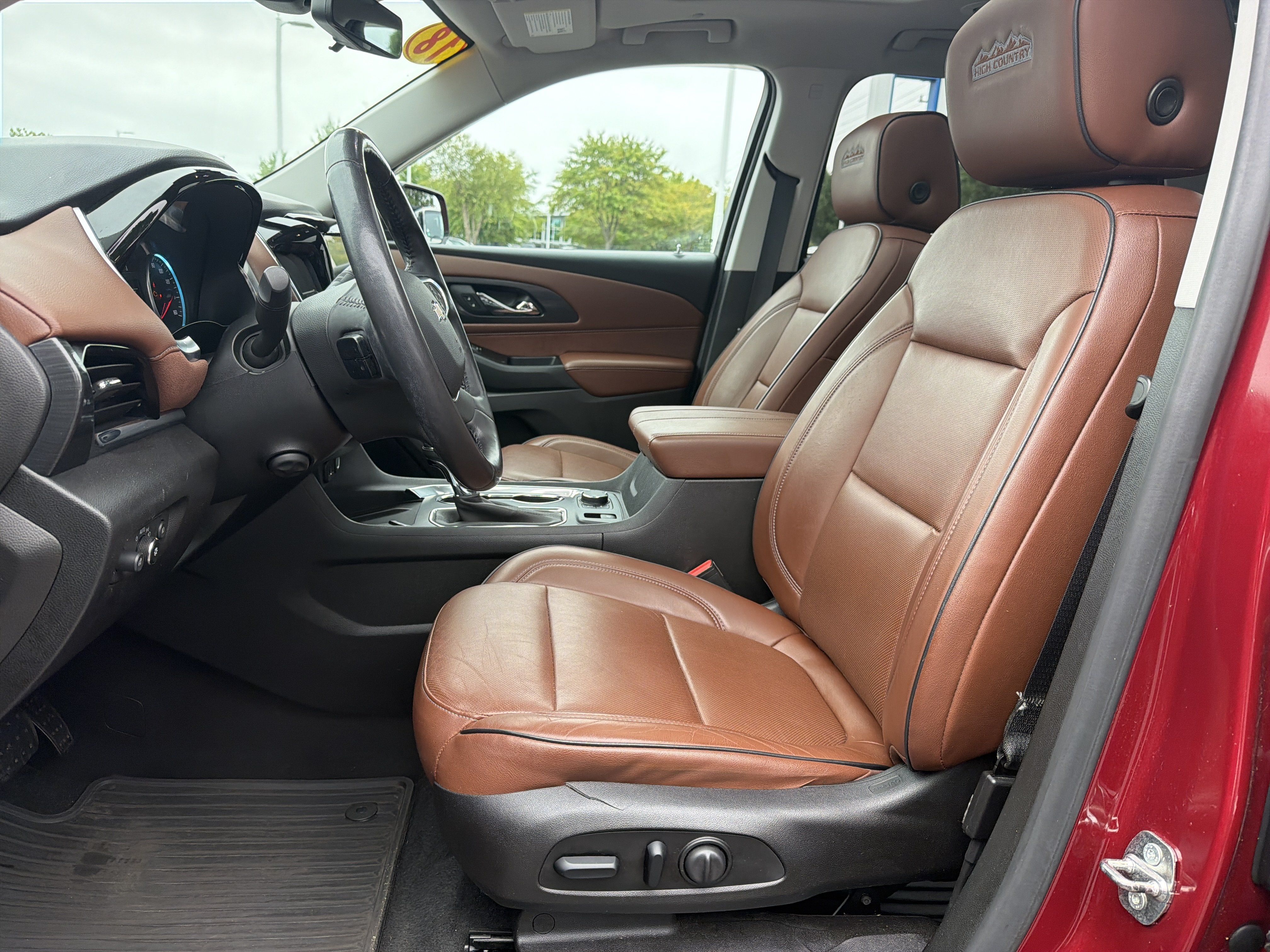 Used 2018 Chevrolet Traverse High Country AWD/4WD image 16