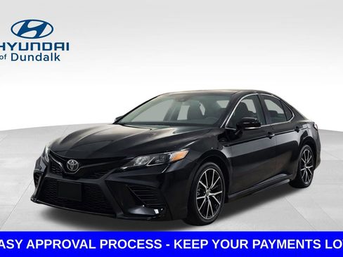 Used 2022 Toyota Camry SE FWD image 1