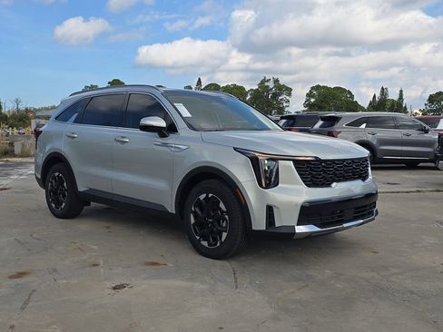 New 2026 Kia Sorento S w/ S Panoramic Sunroof Package FWD image 2