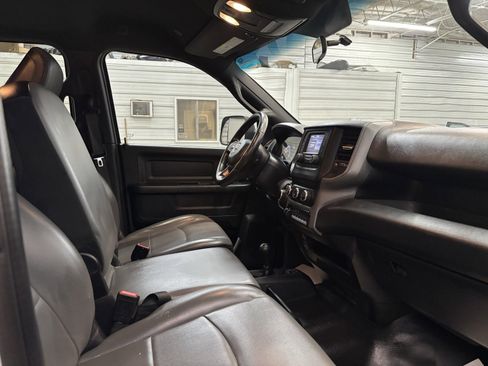 Used 2022 RAM 2500 Tradesman w/ Chrome Appearance Group image 26