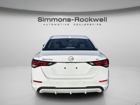 Used 2024 Nissan Sentra SV image 9