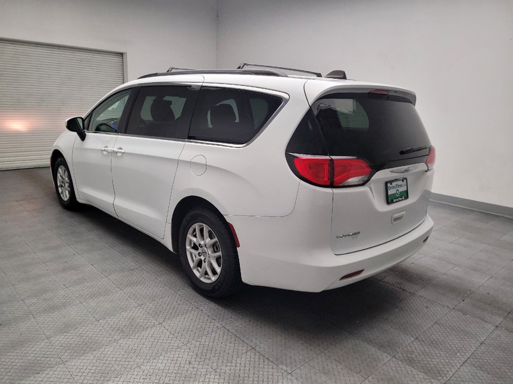 Used 2021 Chrysler Voyager Lxi FWD image 5