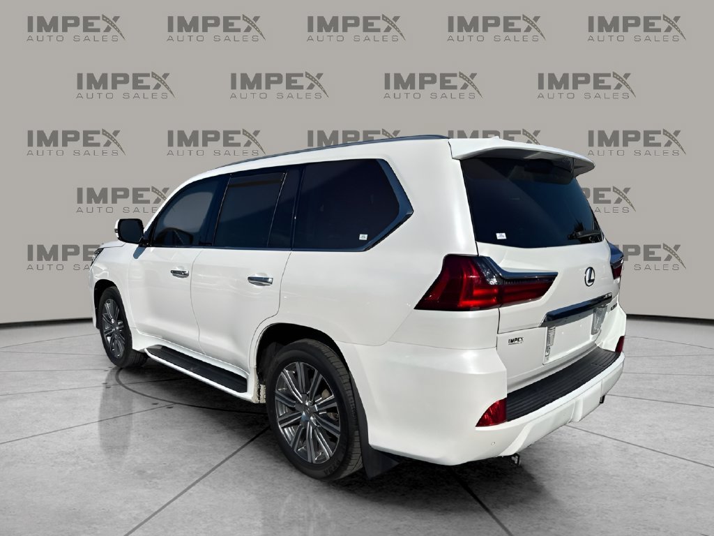 Used 2017 Lexus LX 570 4WD w/ Luxury Package image 3