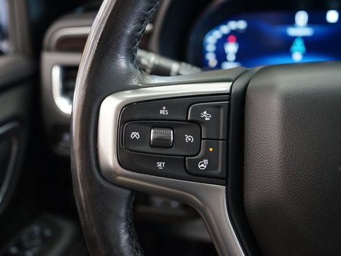 Used 2022 Chevrolet Tahoe Z71 w/ Luxury Package AWD/4WD image 36