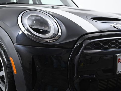 Certified 2024 MINI Cooper S image 5