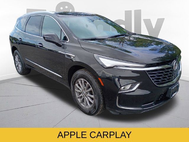 Used 2024 Buick Enclave Essence w/ Technology Package AWD/4WD image 3