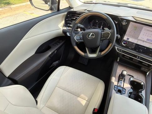 Used 2024 Lexus RX 350 Premium Plus w/ Convenience Package AWD/4WD image 22