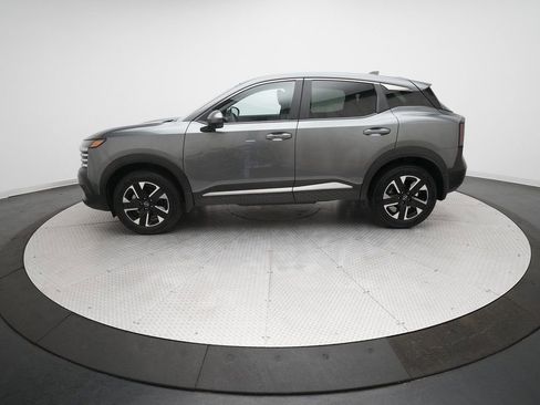 Certified 2025 Nissan Kicks SV image 23