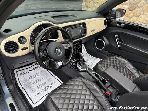 Used 2019 Volkswagen Beetle 2.0T Final Edition SEL FWD image 5