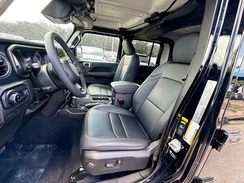 New 2026 Jeep Gladiator Mojave AWD/4WD image 22
