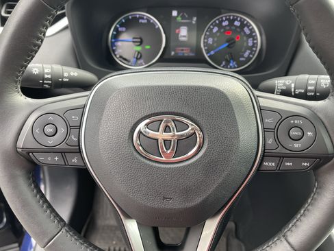 Used 2021 Toyota RAV4 XLE w/ Convenience Package AWD/4WD image 21
