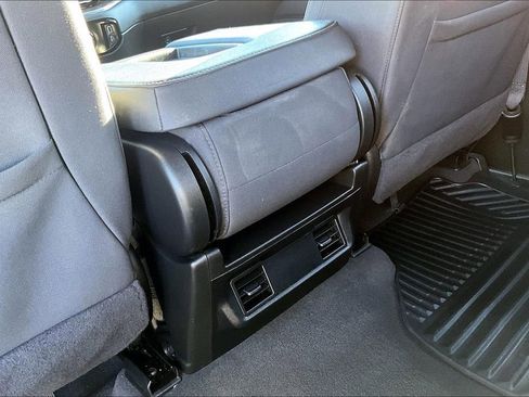 Used 2024 Chevrolet Silverado 2500 LT image 33