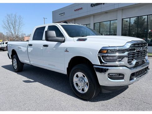 New 2026 RAM 2500 Tradesman image 2