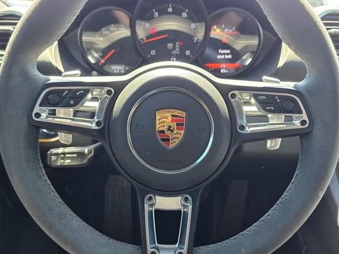 Used 2019 Porsche 718 Cayman RWD image 18