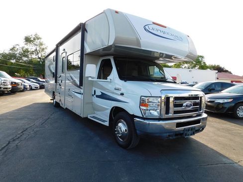 Used 2015 Ford E-450 and Econoline 450 Super Duty w/ Motorhome Prep Package RWD image 5