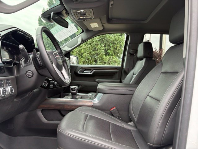Used 2025 GMC Sierra 1500 SLT w/ SLT Premium Plus Package AWD/4WD image 19