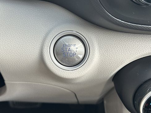 New 2026 Hyundai Venue SEL image 22