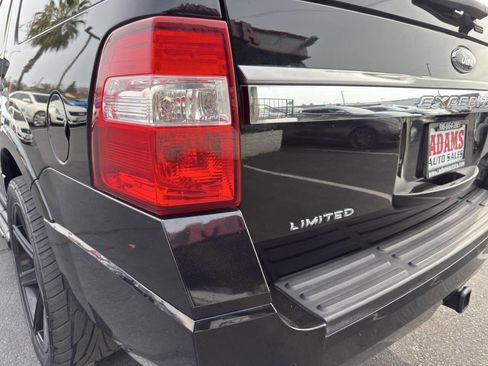 Used 2017 Ford Expedition Limited image 28