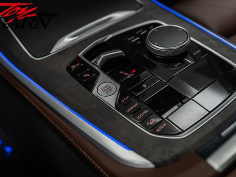 Used 2024 BMW X5 xDrive40i w/ M Sport Package image 42