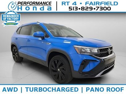 Used 2023 Volkswagen Taos SE w/ Panoramic Sunroof Package
