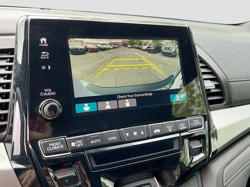 Used 2023 Honda Odyssey Sport image 13