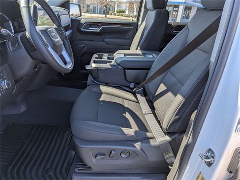 New 2026 GMC Sierra 1500 SLE w/ Preferred Package image 14