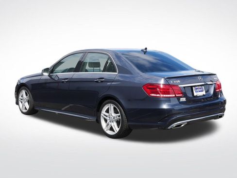 Used 2014 Mercedes-Benz E 350 4MATIC Sedan image 10