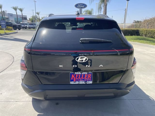 Used 2025 Hyundai Kona SEL FWD image 7