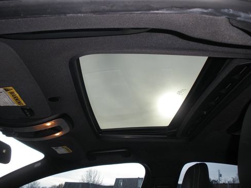 Used 2015 Volvo S60 T6 R-Design Platinum image 28