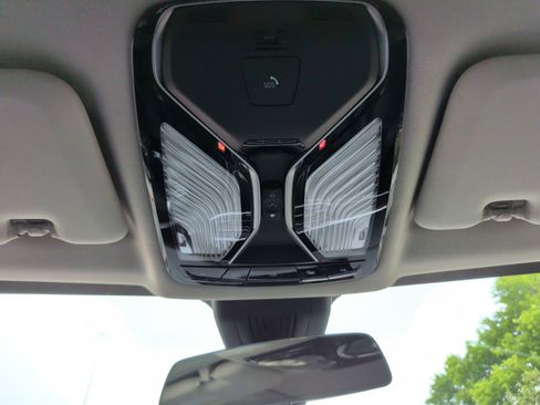 Used 2020 BMW X7 xDrive40i w/ Premium Package image 31