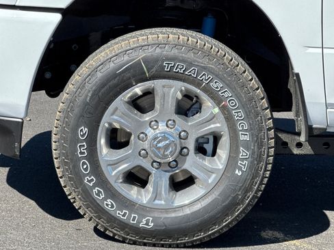 New 2026 RAM 2500 Big Horn AWD/4WD image 24