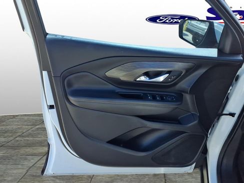 Used 2023 GMC Terrain SLE w/ LPO, Floor Liner Package image 10