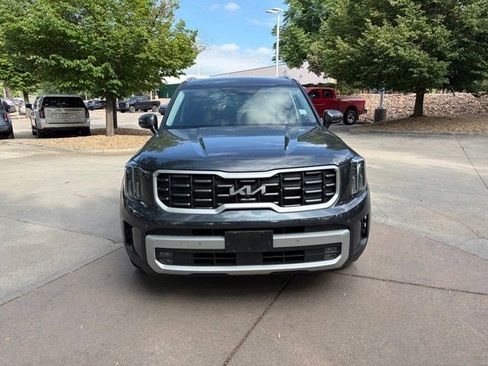 Used 2024 Kia Telluride SX Prestige w/ Towing Package AWD/4WD image 11